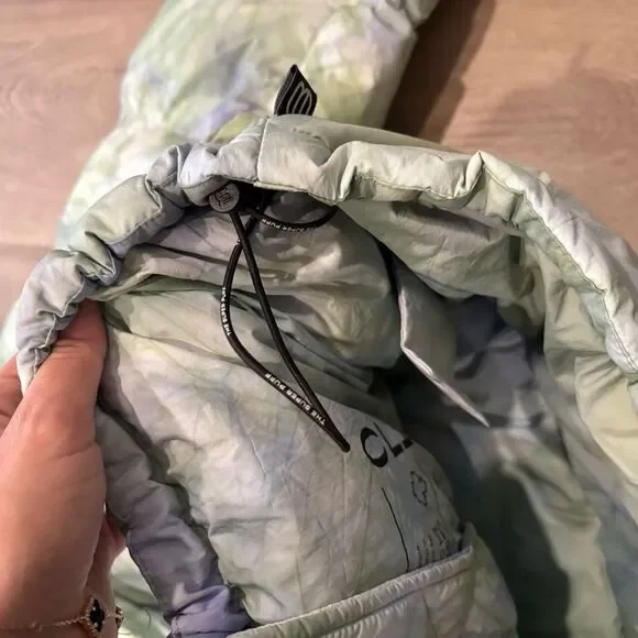 Aritzia Super Puff Shorty in Quicksilver Blue and Green - Picture 7 of 12